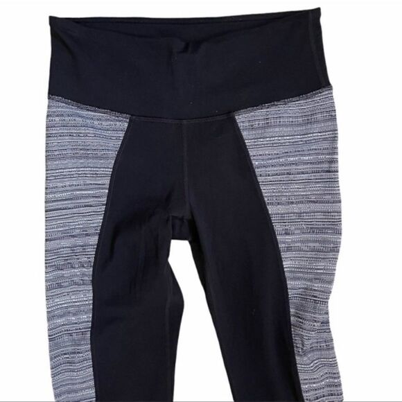 Athleta High Rise Jacquard Flow Chaturanga Tight M - Picture 4 of 9